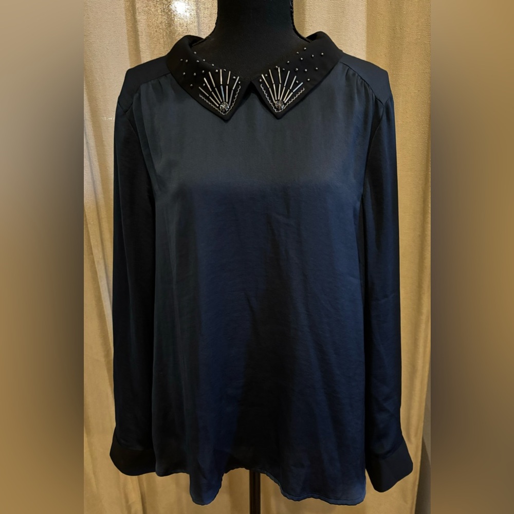 ModCloth beautiful silky midnight blue and black top with beading size L